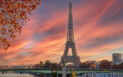 Paris : La Cité des Mythes Modernes
