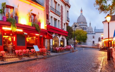 Les Secrets Cachés des Restaurants de la Seine : Ces Établissements Flottants que Vous Ignorez