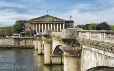 Paris, ville fantôme : Pourquoi la capitale est déserte en août