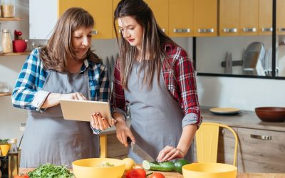 La Magie de l&rsquo;Improvisation en Cuisine : Des Recettes Nées d&rsquo;Accidents Heureux